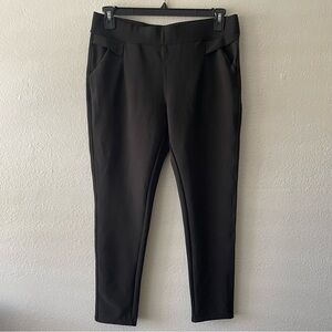 Maze Collection Dress Pants Women’s Size 1X Black Tapered Leg Slimming Pants